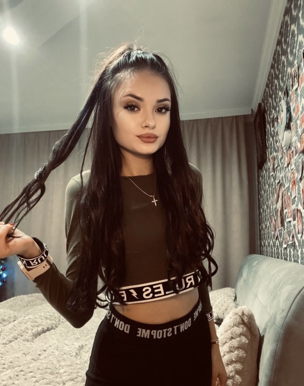 Soy una jovencita muy sexy y caliente