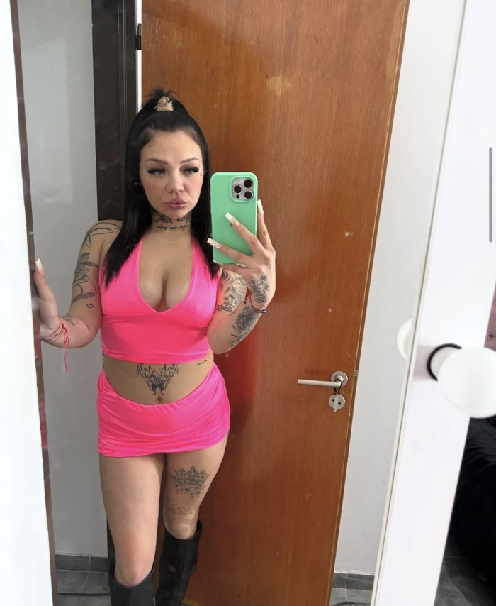 Juguetona y fiestera