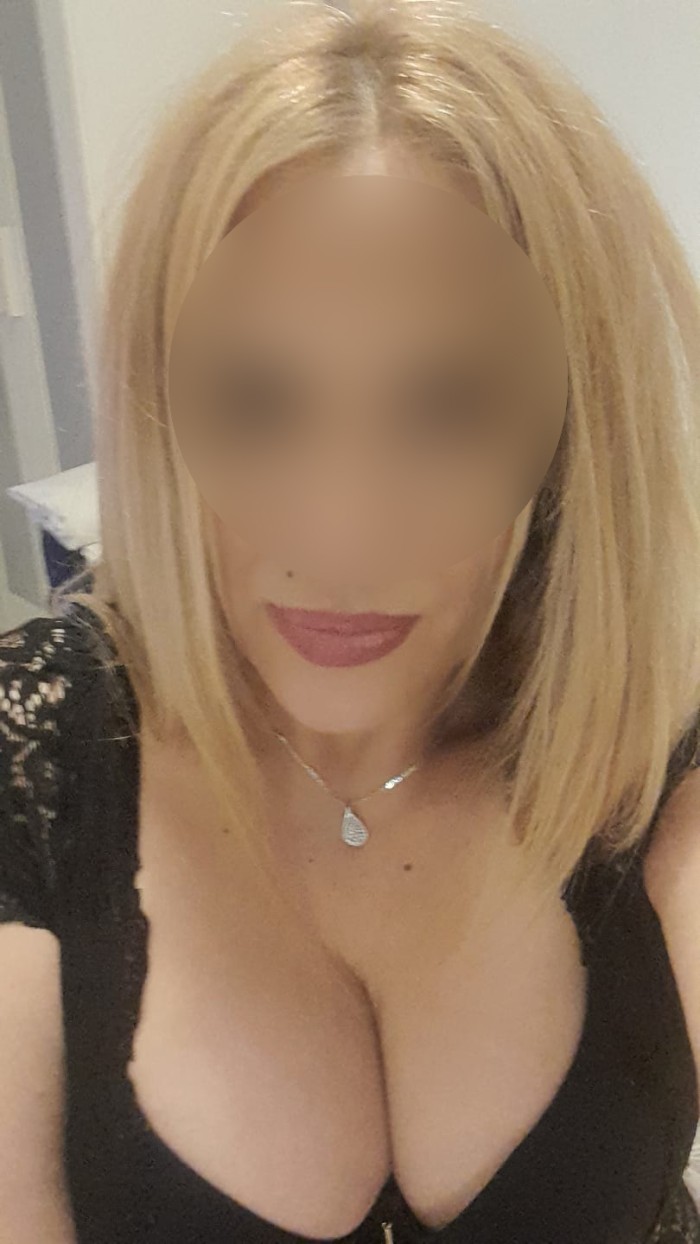 ALICE FUEGO Y PASION UNA MILF MUY MORBOSA E IMPLICADA MALLORCA / OCIMAX