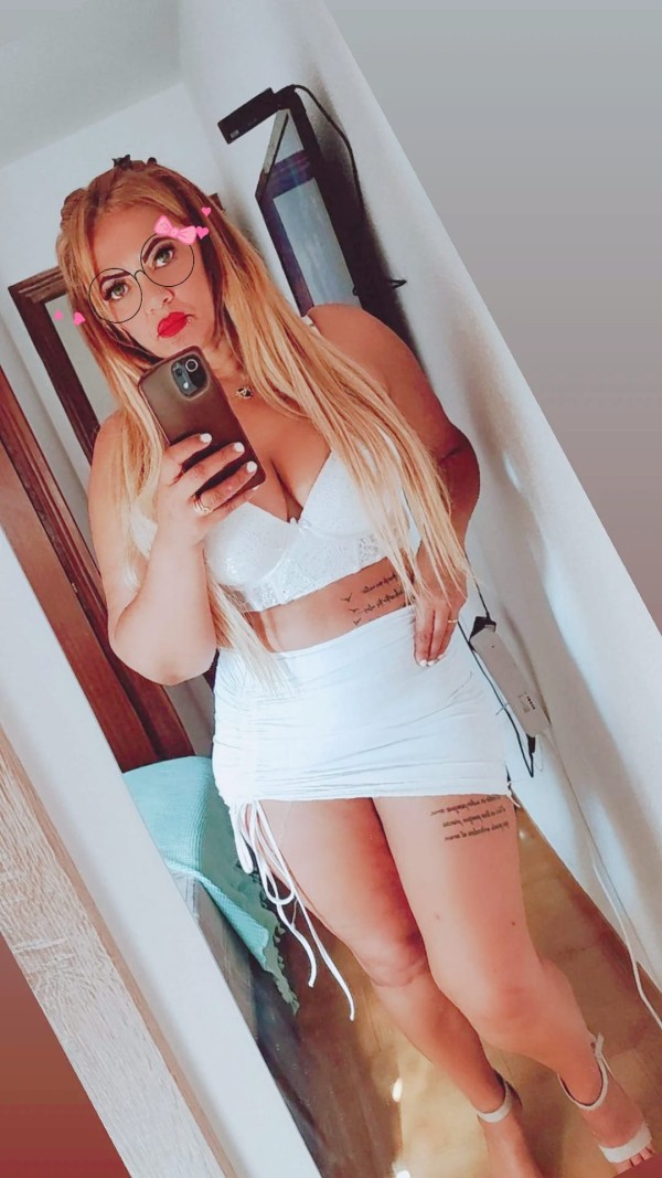 MADURA EXÓTICA CARIBEÑA FIESTERA EN ALUCHE LA LATINA