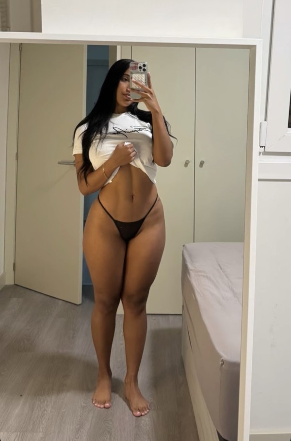 ÁMBAR  TÚ CONEJITA DISPUESTA A TODO