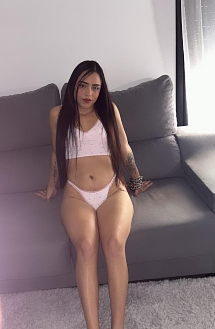 FIESTERA CACHONDA Y MUY CALIENTE