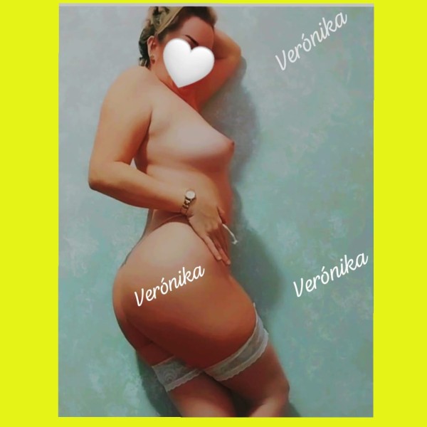 RUBIA, ADICTA AL SEXO CON MUCHAS GANAS