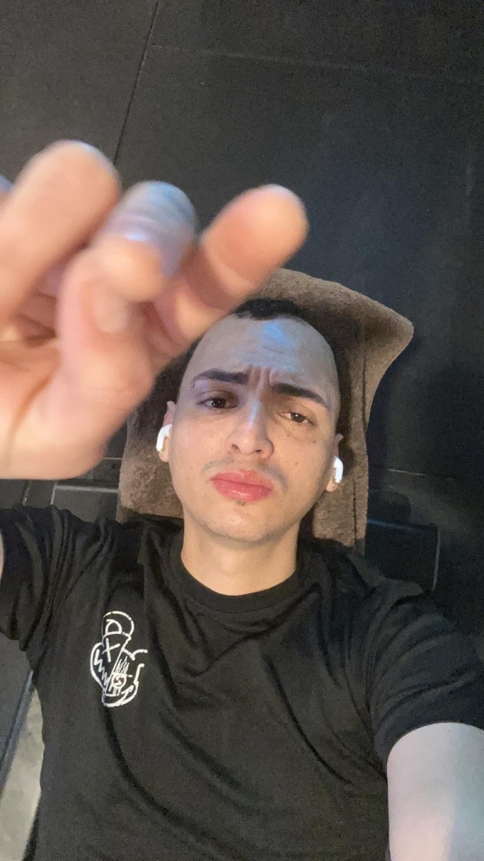 Latino caliente nuevo en la zona