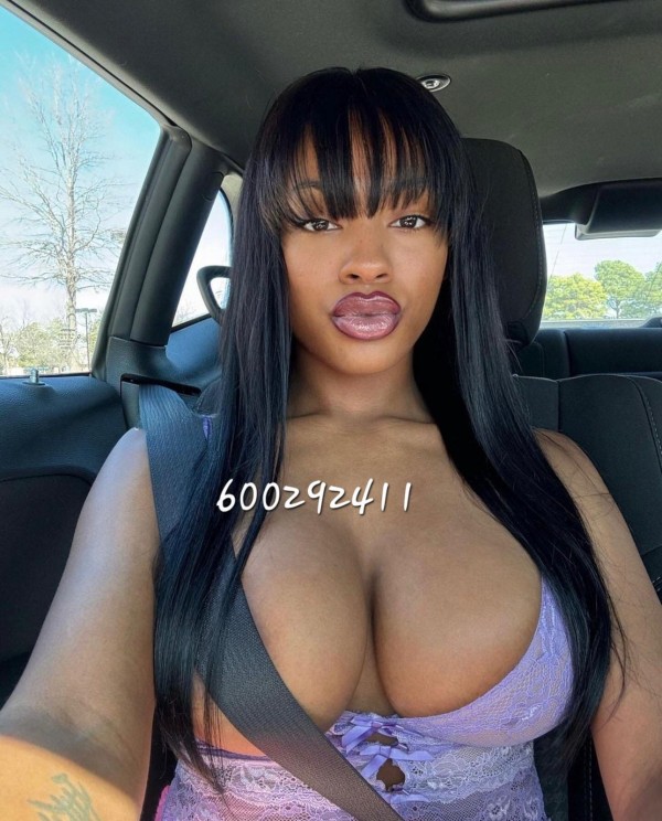 Ivone, dominicana, morena y explosiva