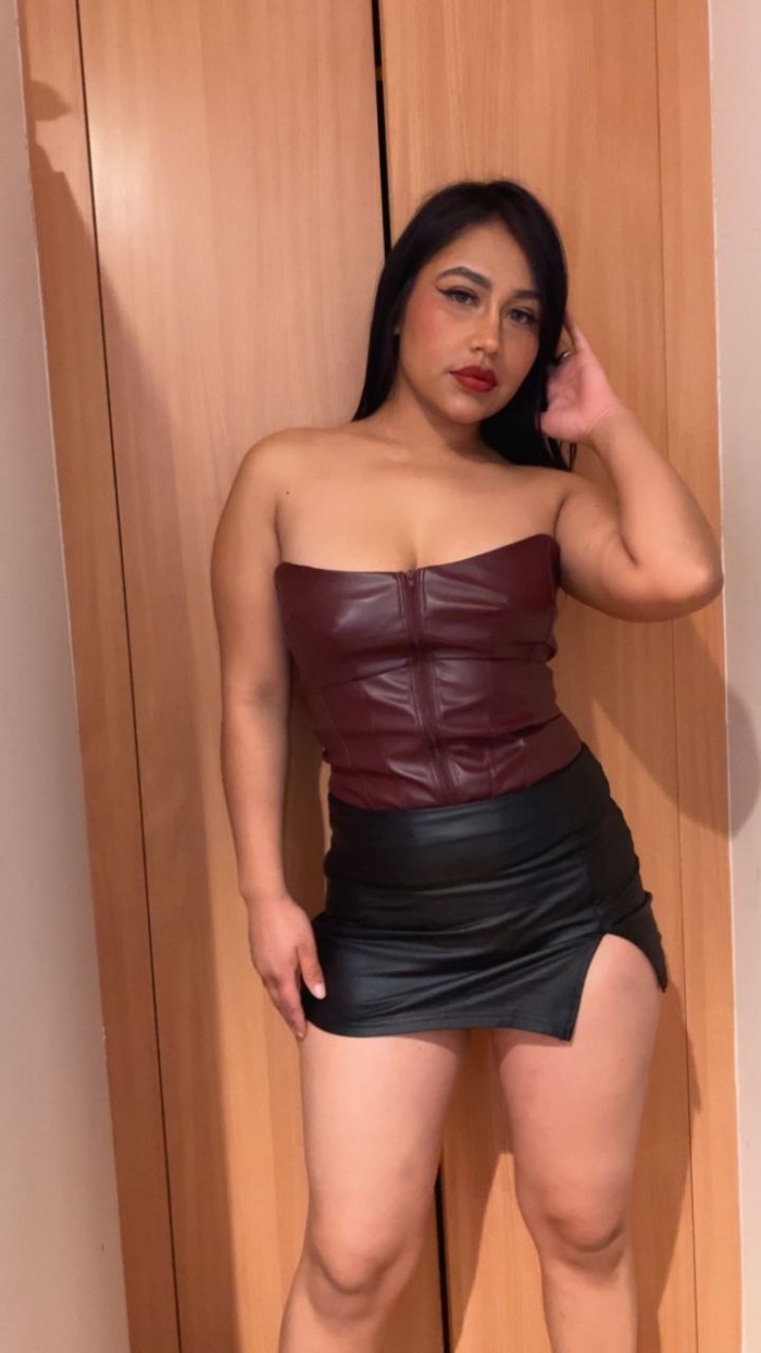 CARIÑOSA JUGUETONA Y MUY ALEGRE VALENTINA