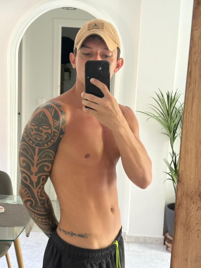 NIÑATO LATINO CON TOQUE TRAVIESO 657792755