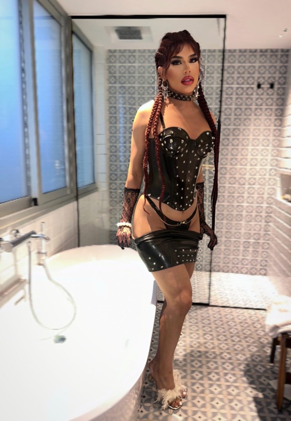 TRANS VENEZOLANA MORBOSA Y MUY PLACENTERA EN SANTA CRUZ