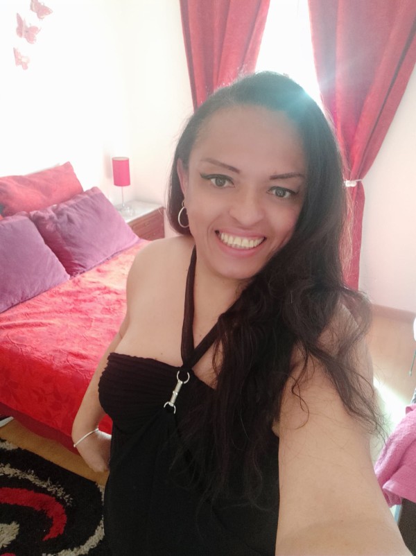 Perla Trans Madurida Jueguetona  Alegre Fogosa