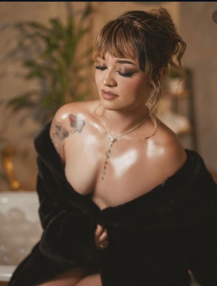 SOY EMILY, COLOMBIANA DISCRETA Y ARDIENTE