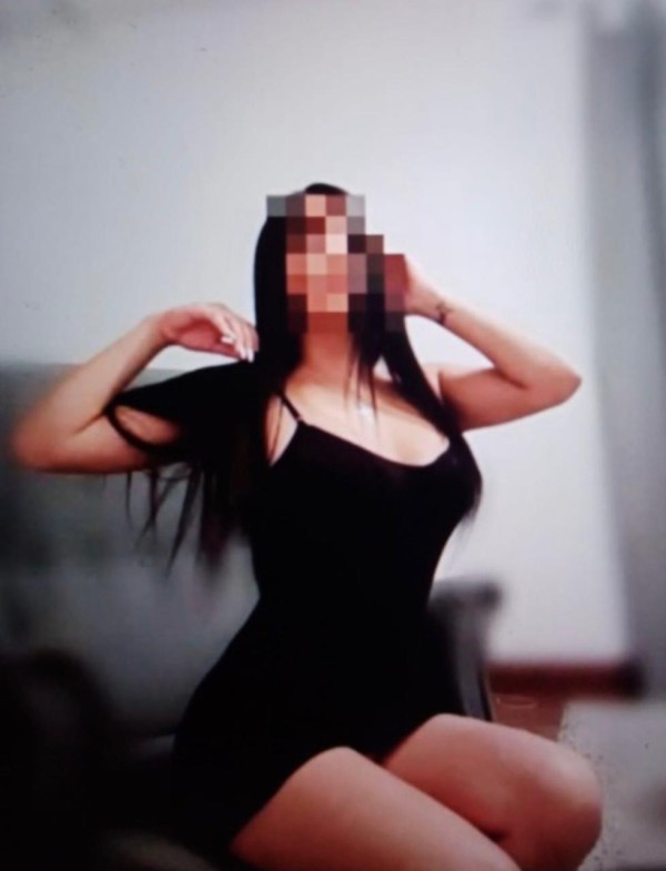 APASIONADA Y VICIOSA LATINA FIESTERA, SOLO SALIDAS