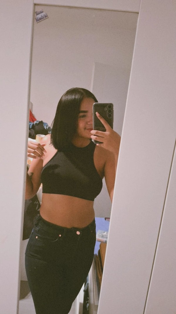 MORENA ENCANTADORA TE VOY A HIPNOTIZAR EN ALMERIA