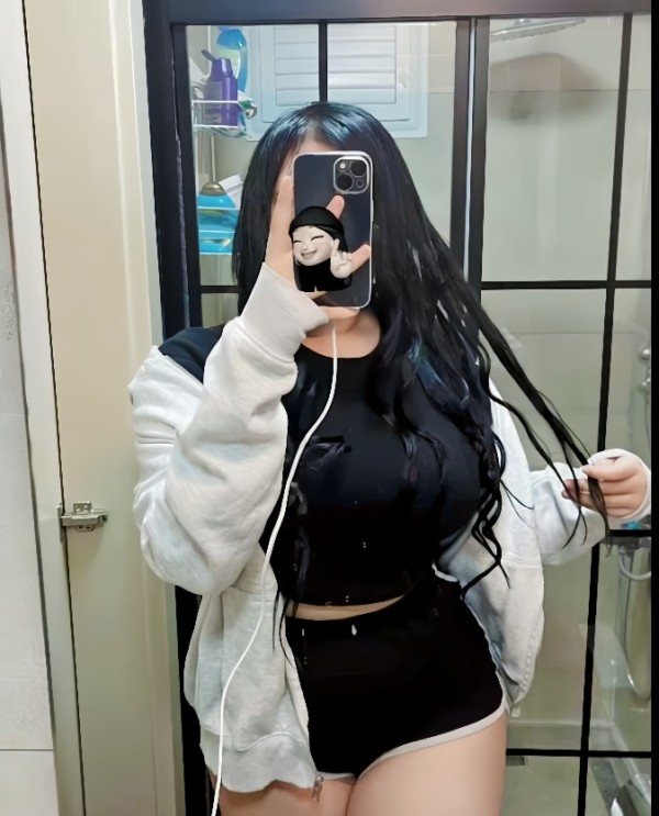 MI COÑITO QUIERE POLLA EN VILLARROBLEDO 24H