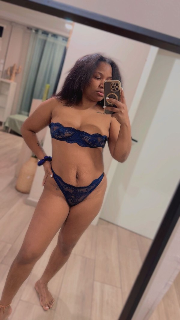 LA MEJOR CASA DE LLEIDA. LAS MEJORES CHICAS AQUI