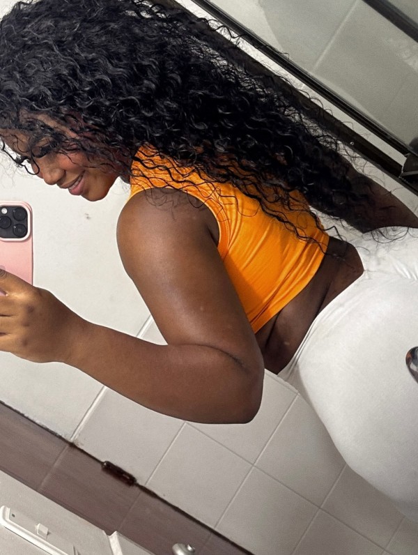 COMIENDO POLLA Y LAMIENDO HUEVOS NADIE ME GANA