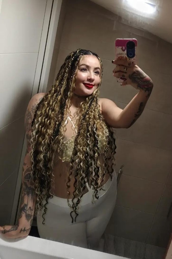 SEXY TETONA FOGOSA (VÍA JULIA)