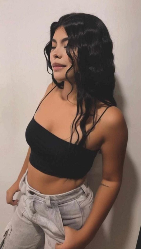 Hola soy Arantxa una joven colombiana muy calient