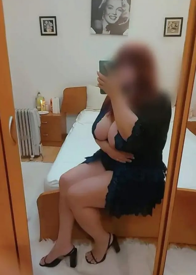 LAURA BRASILEÑA TETONA FIESTERA SAMANO