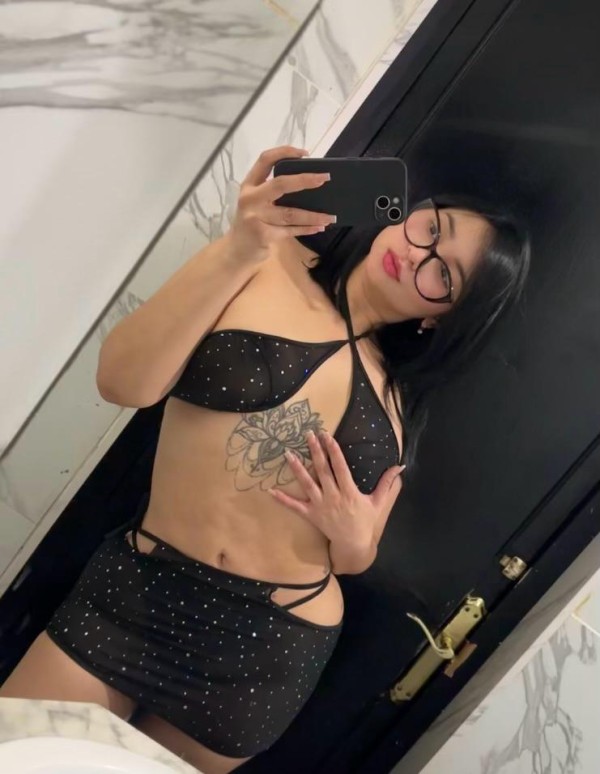 SUPER CACHONDA JUGETONA FESTERA MORBOSA