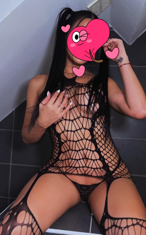 Dulce, hermosa, delicada y deliciosa como la Miel