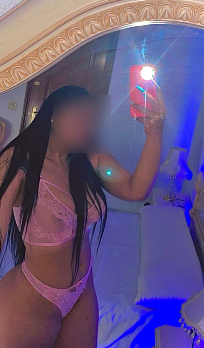 MORENA SUPER CACHONDA VEN A VISITARME ESTOY 24HR