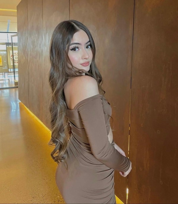 Vanessa estupenda latina para ti