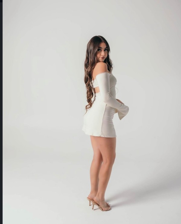 Vanessa estupenda latina para ti