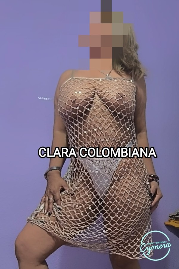 LA REINA DEL FRANCÉS NATURAL CLARA MADURITA CURVAS DE INFARTO
