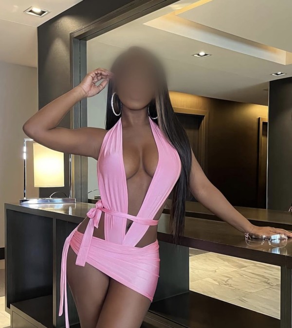 LA MUJER PERFECTA EN LEON, SOLO SALIDAS