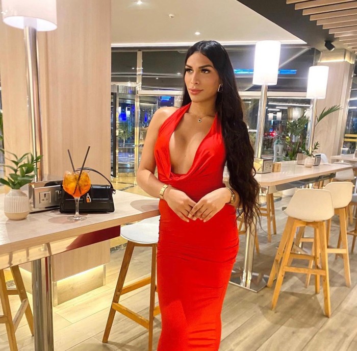 TRANS ARDIENTE POLLONA LECHERA SEXO ADICTIVO