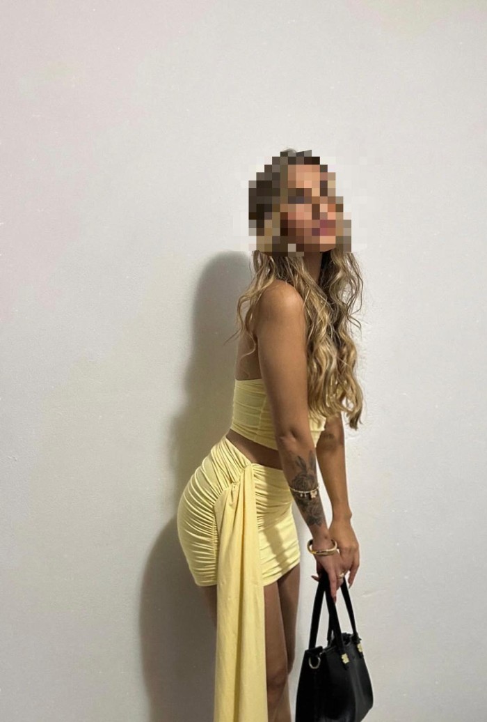 22 AÑOS JOVENCITA Y MOEBOSA GETXO 24/7