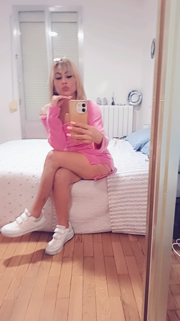 Descomplicada hermosa real guarra