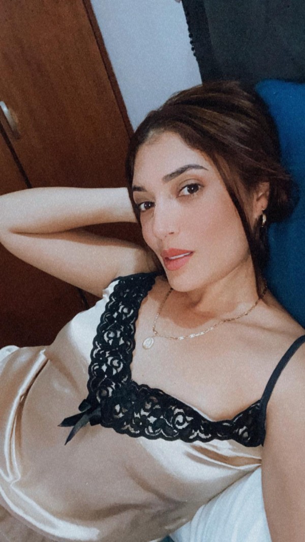 MARTINA NOVEDAD EN LANZAROTE ARRECIFE GUAPISIMA