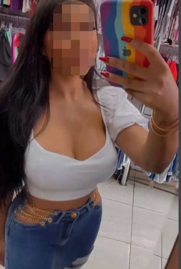 BELISSIMA JOVEN EXOTICA PARA HOMBRE DE BUEN GUSTO*