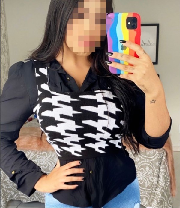 BELISSIMA JOVEN EXOTICA PARA HOMBRE DE BUEN GUSTO*