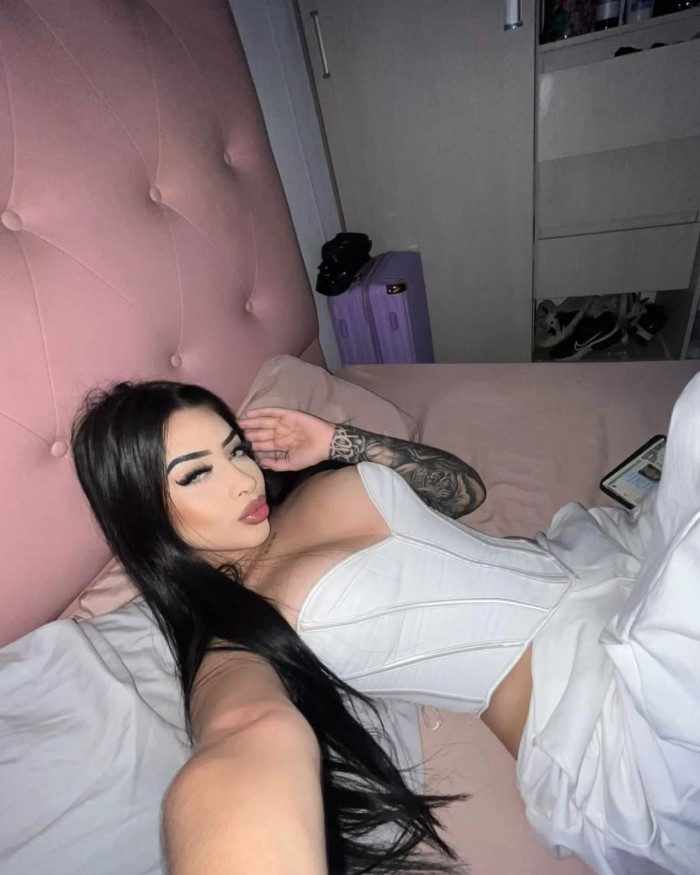 Espectacular, muy dulce y encantadora.