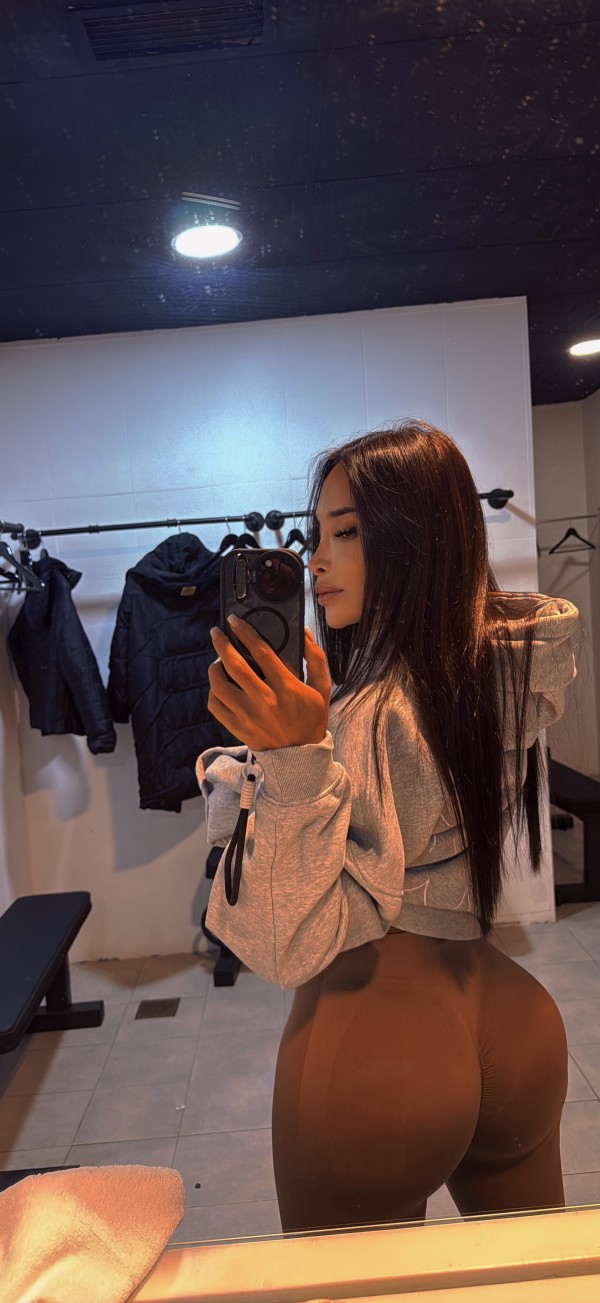 isabella kloster trans sin engaños fotos reales y actuales