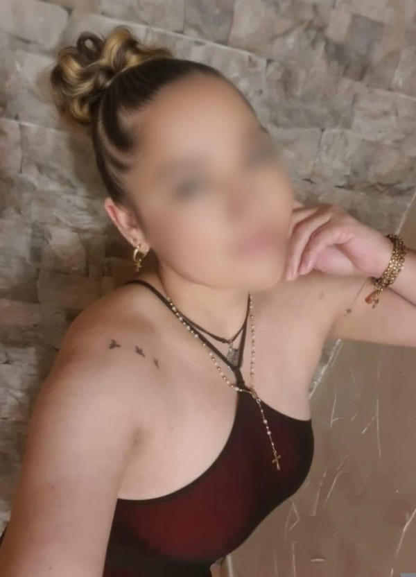 EN VERA PUEBLO – COLOMBIANA DE LUJO EXPLOSIVA