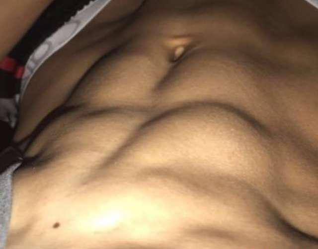 HETERO EN APURO COBRO. TENGO SITIO Y ME DESPLAZO.