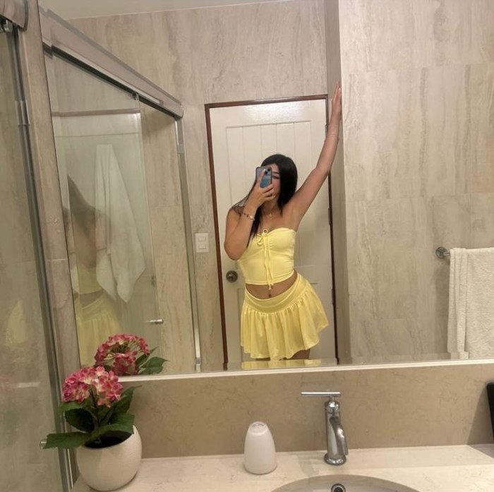 TU NIÑATA CACHONDA DISPONIBLE 24H