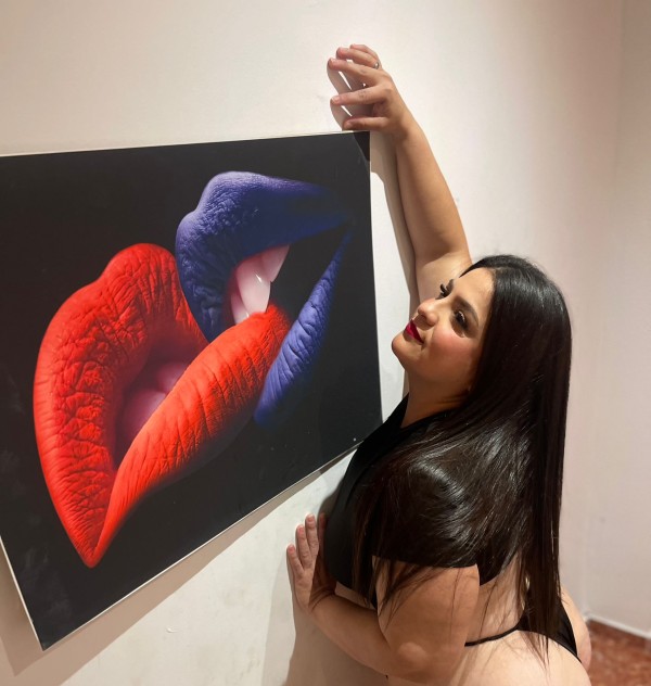 SOFIA UNA LATINA MUY CAÑERITA Y ATRACTIVA