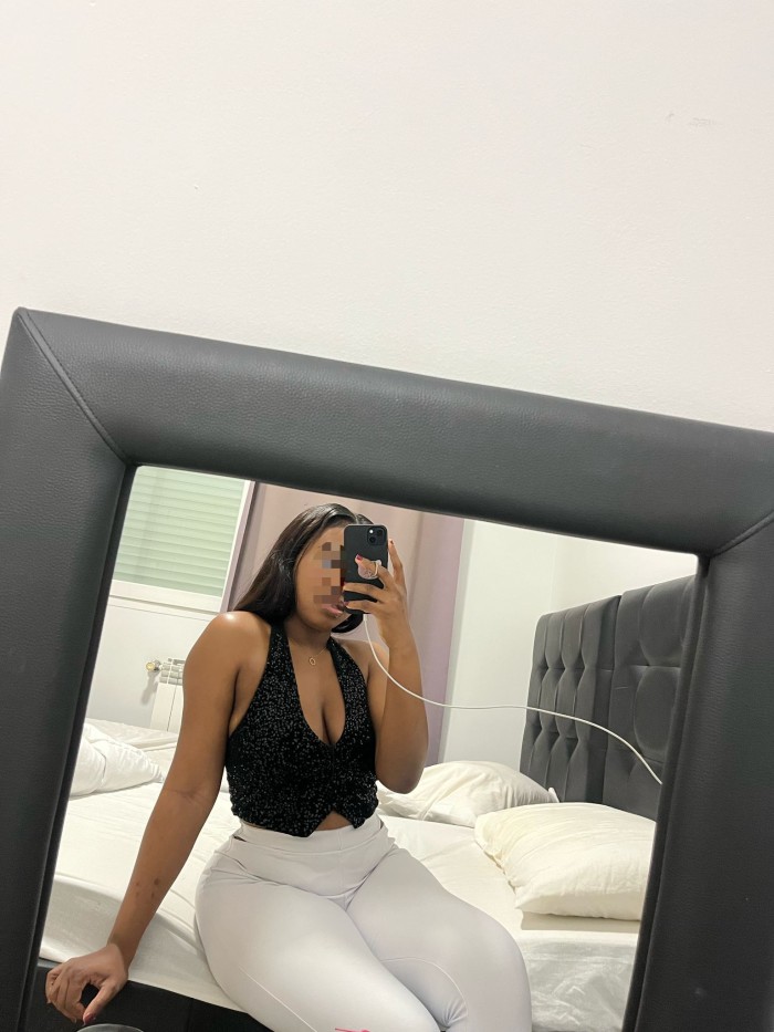 MORENA DIVINA CON GANAS DE FIESTA Y PLACER