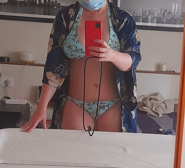 Masajes de calidad ! Poco tiempo por la zona . Titulada y con experiencia