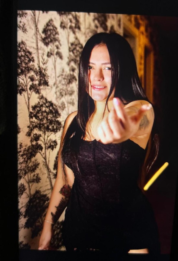 AMIGAS PARAGUAYAS CARIÑOSAS  Y COMPLETAS