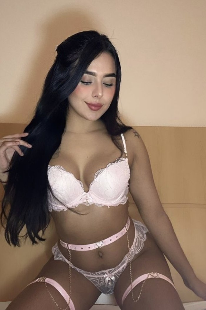 MUY COMOLETA FIESTERA A TOPE!!