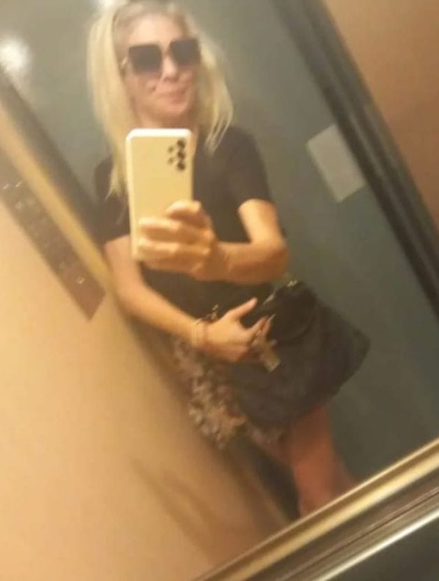 NOVEDAD YECLA HERMOSA RUBIA MADURA COMPLACIENTE