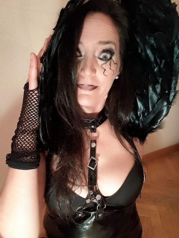 ESTOY CON GANAS….FOLLAME. FIESTERA