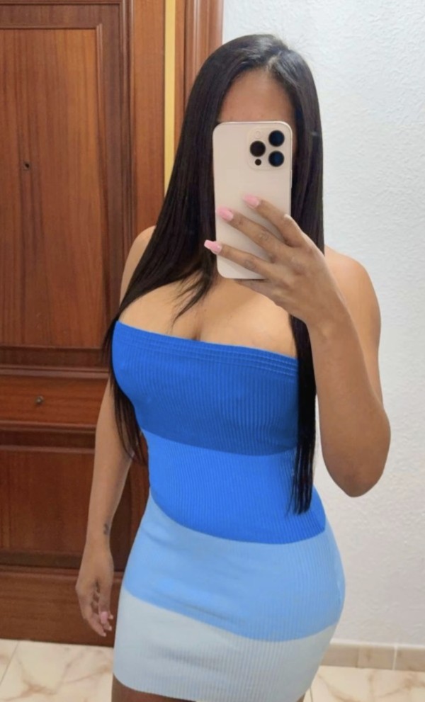 Novedad 20 años caliente cerradita ricas posturas