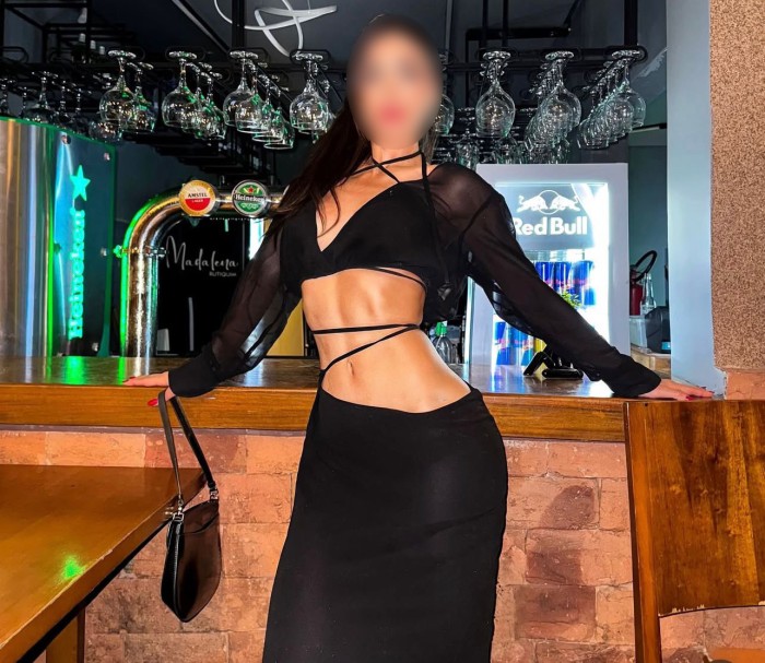 CANDELA, GUAPISIMA ESPAÑOLA DE GRANADA, UN LUJO A TU ALCANCE! SAN SEBASTIAN