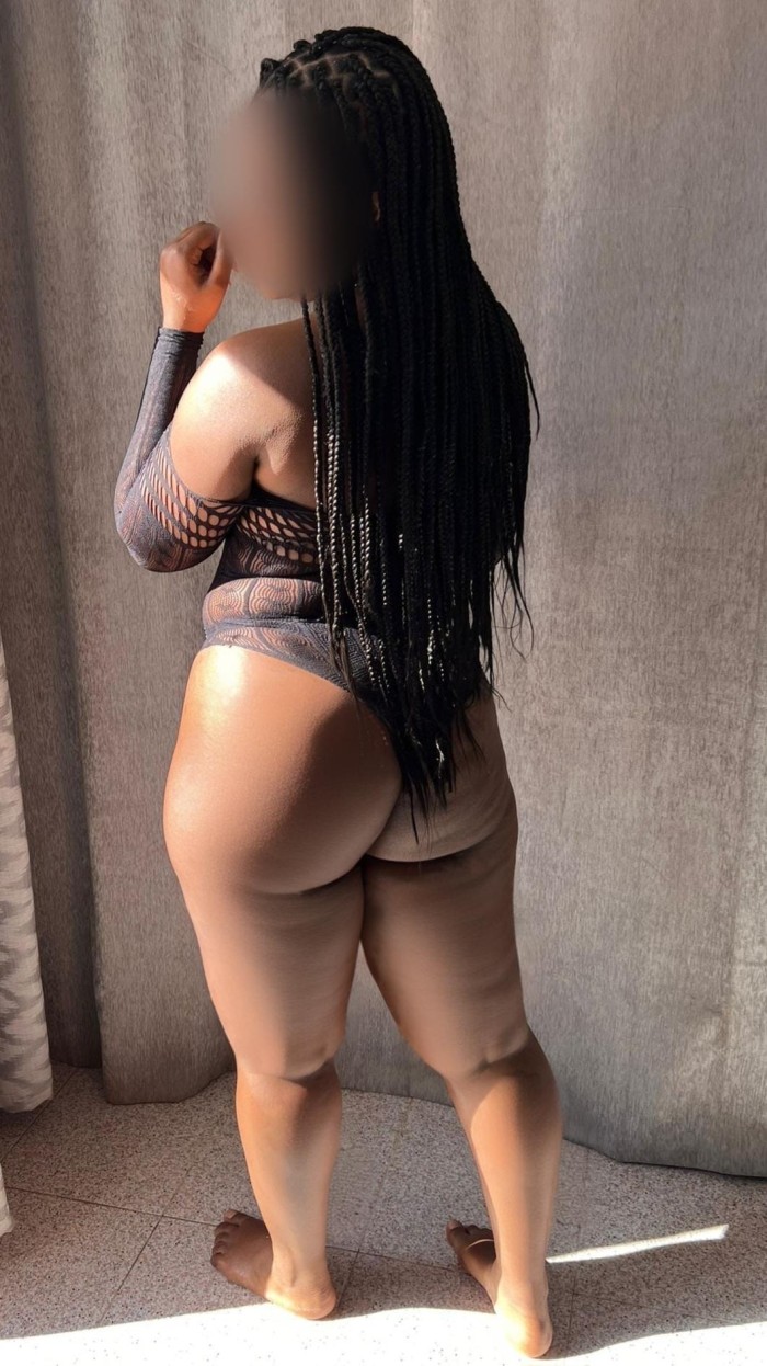 EN PLAZA DE TOROS…FIESTERA MORBOSA ARDIENTE CACHONDA DESEOSA DE PLACER